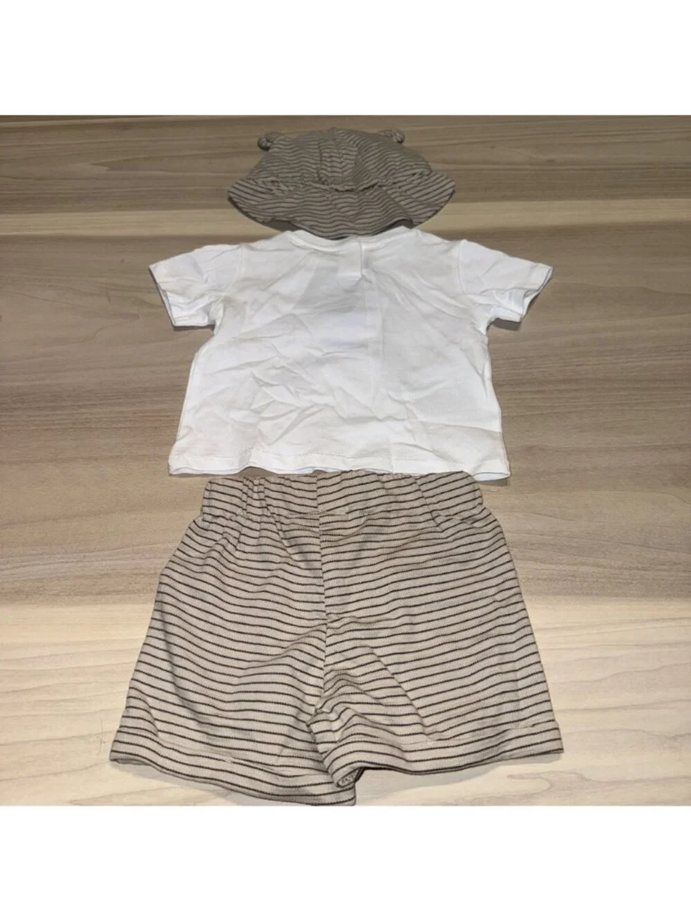 NWT Mayoral Cars White Tan Cotton Top Shorts & Hat Set Baby Size 6 Months 6M